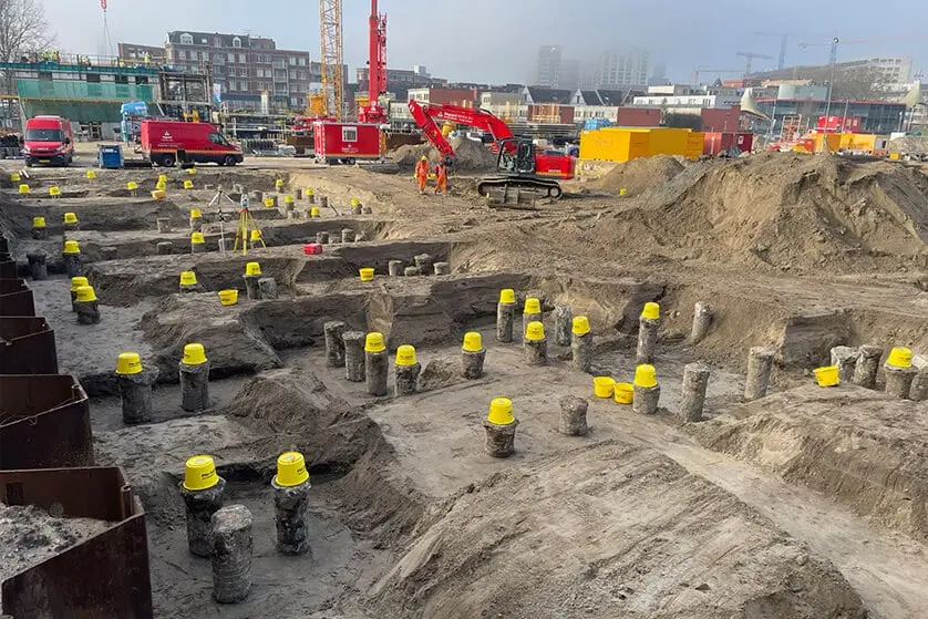 Grondverzet bouwplaats Rotterdam Bogaard Infra heipalen vrijgraven